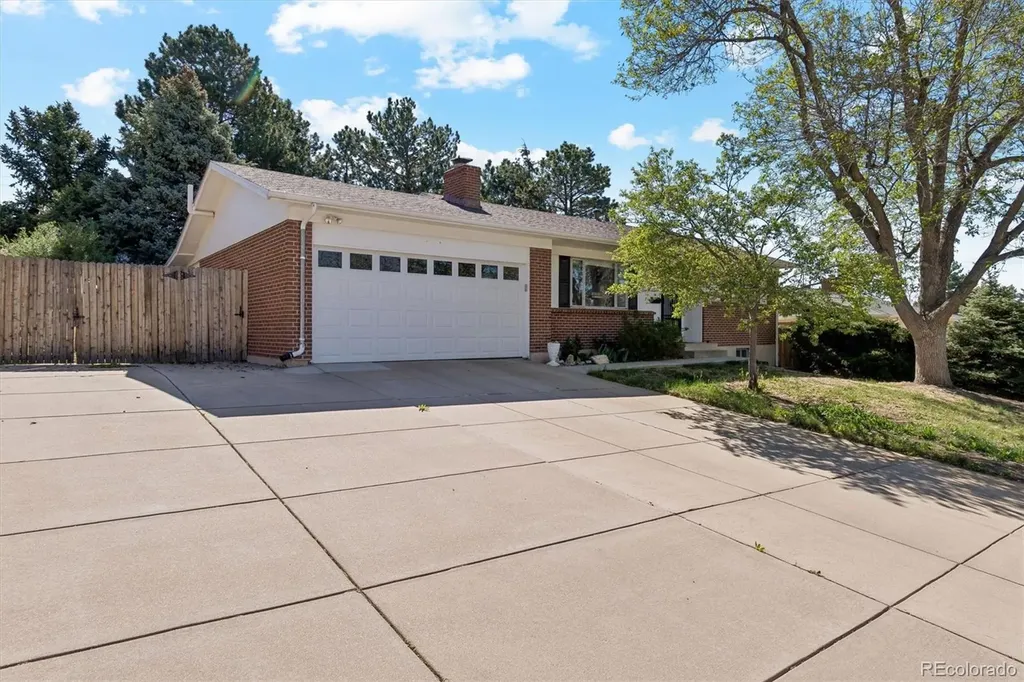 1856 S Urban Way Lakewood CO 80228
