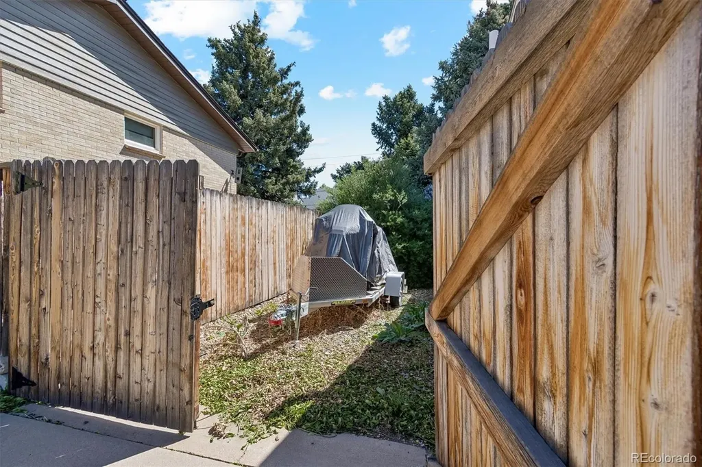 1856 S Urban Way Lakewood CO 80228