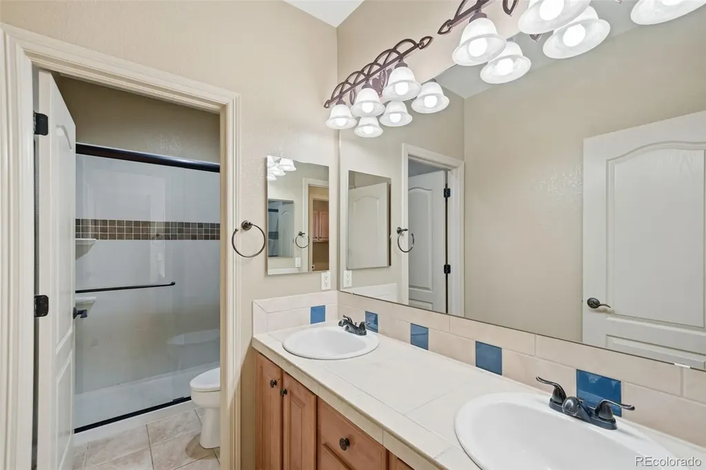 10977 Glengate Circle Littleton CO 80130