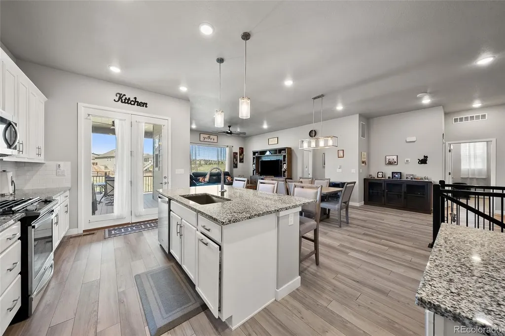 5165 Lake Terrace Lane Longmont CO 80504