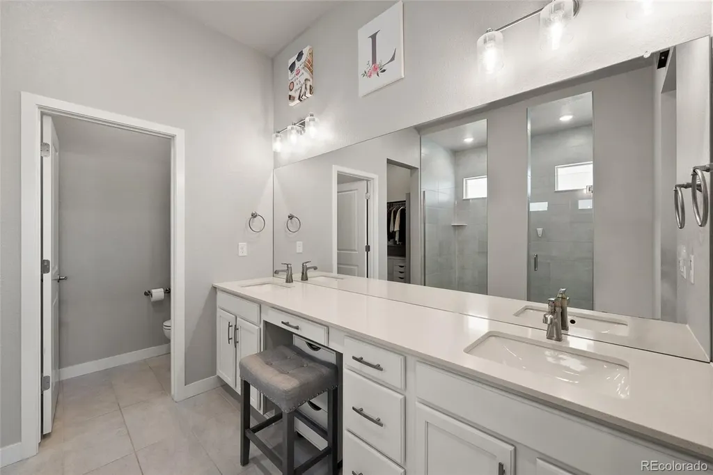 5165 Lake Terrace Lane Longmont CO 80504