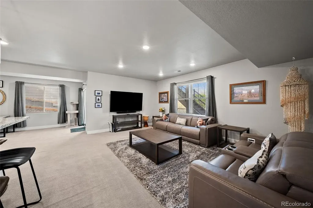 5165 Lake Terrace Lane Longmont CO 80504