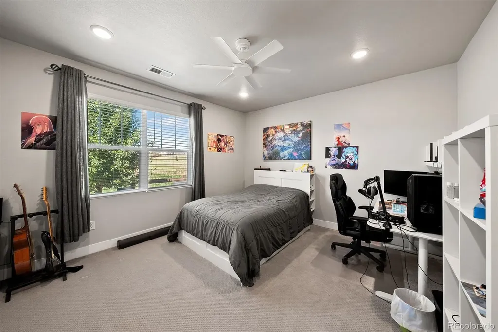 5165 Lake Terrace Lane Longmont CO 80504