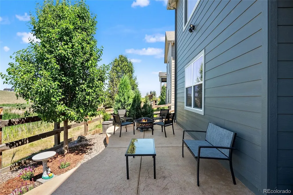 5165 Lake Terrace Lane Longmont CO 80504