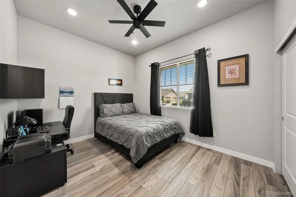 5165 Lake Terrace Lane Longmont CO 80504