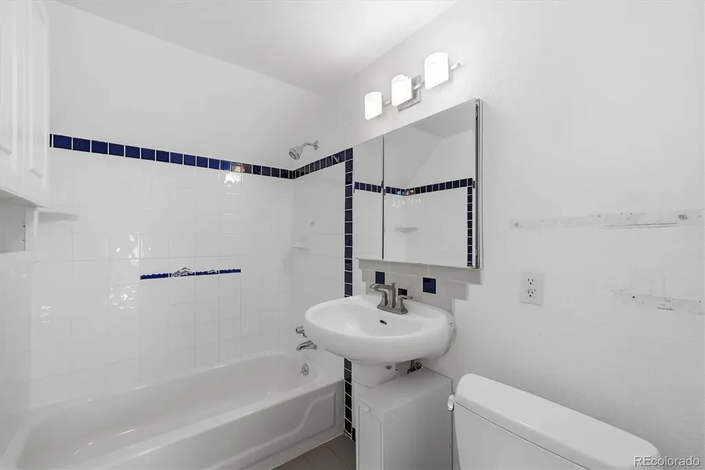 942 S Pennsylvania Street Denver CO 80209