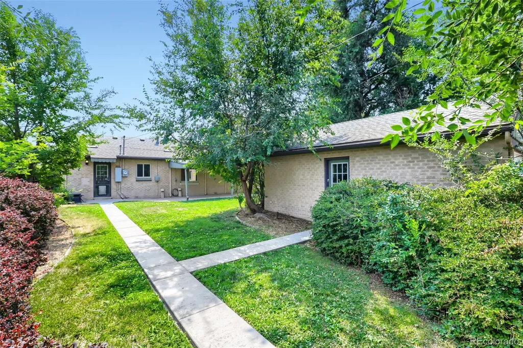 2635 Hudson Street Denver CO 80207