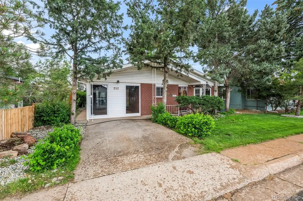 212 4th Street Fort Lupton CO 80621