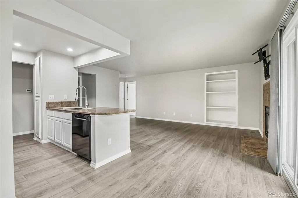 5565 W 76th Avenue Arvada CO 80003