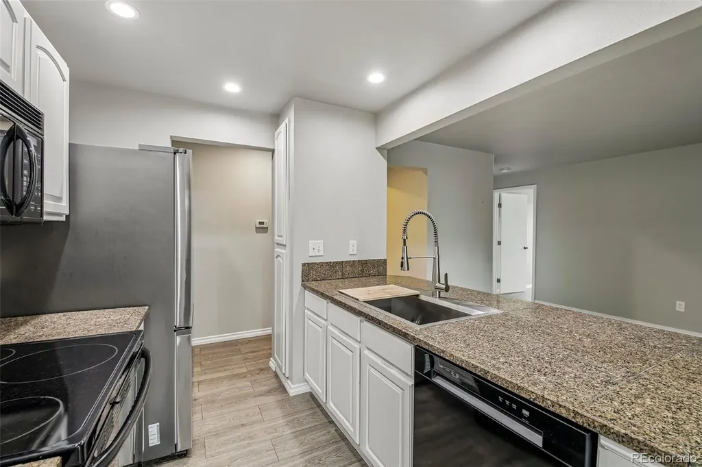5565 W 76th Avenue Arvada CO 80003