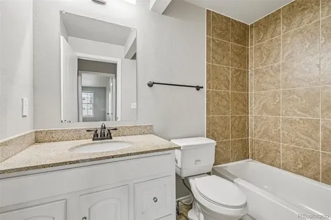 5565 W 76th Avenue Arvada CO 80003
