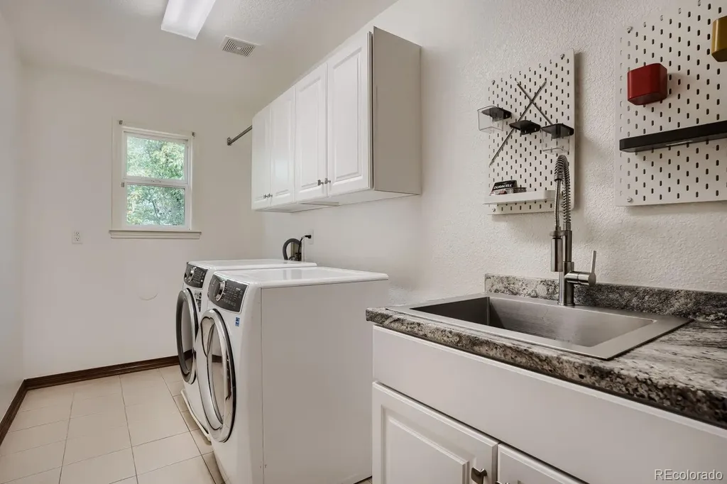 14125 Whitney Circle Broomfield CO 80023