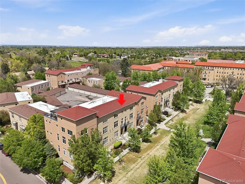 220 Roslyn Street Denver CO 80230