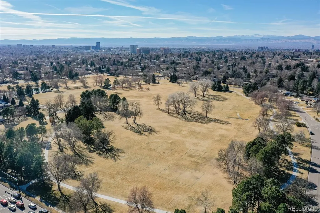 220 Roslyn Street Denver CO 80230