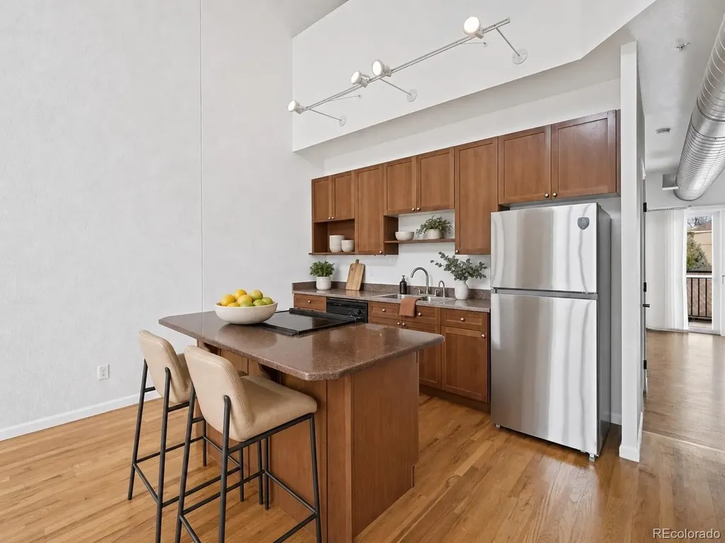 220 Roslyn Street Denver CO 80230