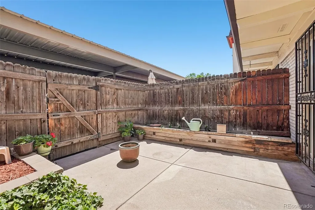 6472 E Mississippi Avenue Denver CO 80224