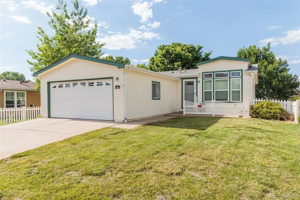 7805 Sunflower Green Frederick CO 80530