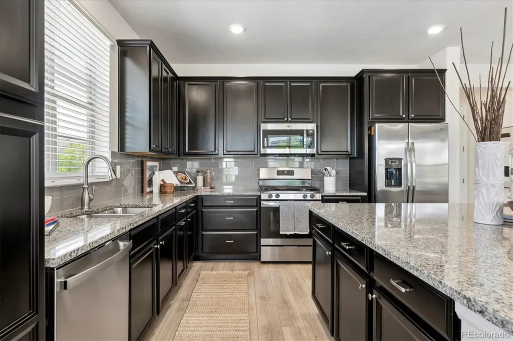 9677 Bennett Peak Street Littleton CO 80125