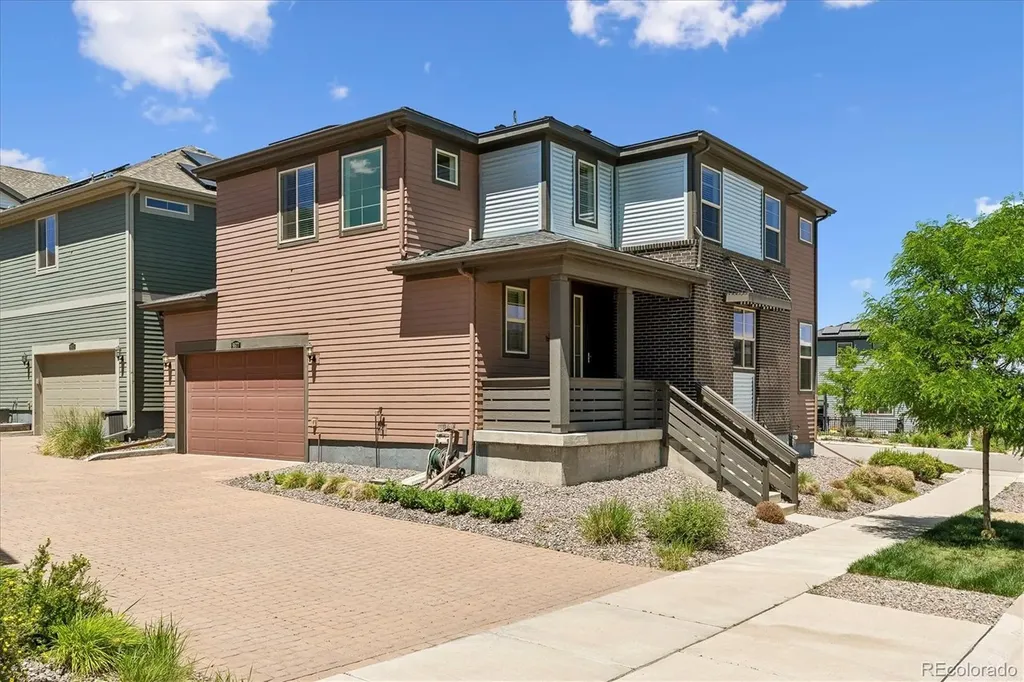 9677 Bennett Peak Street Littleton CO 80125