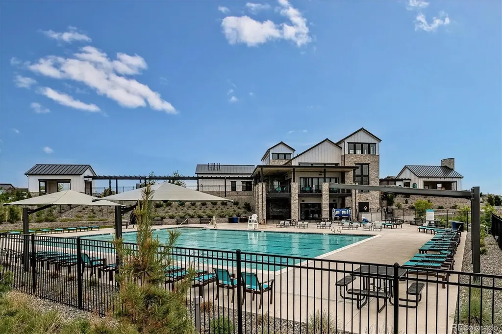 9677 Bennett Peak Street Littleton CO 80125