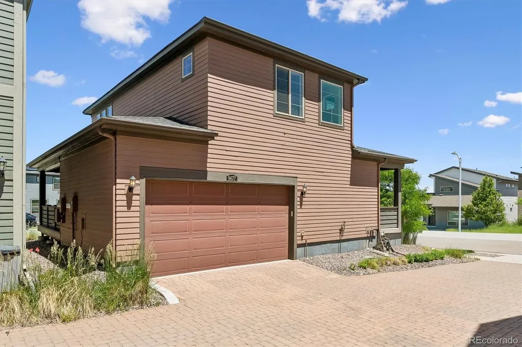 9677 Bennett Peak Street Littleton CO 80125
