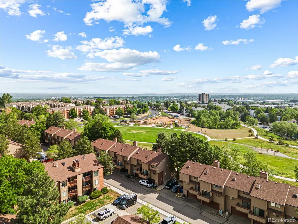 318 Wright Street Lakewood CO 80228