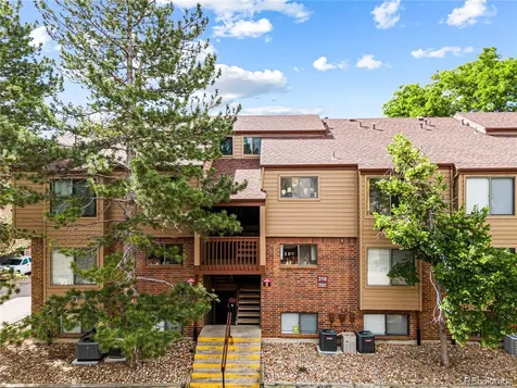 318 Wright Street Lakewood CO 80228
