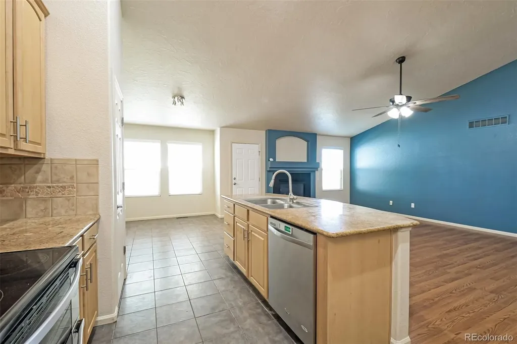 1137 S Coolidge Circle Aurora CO 80018