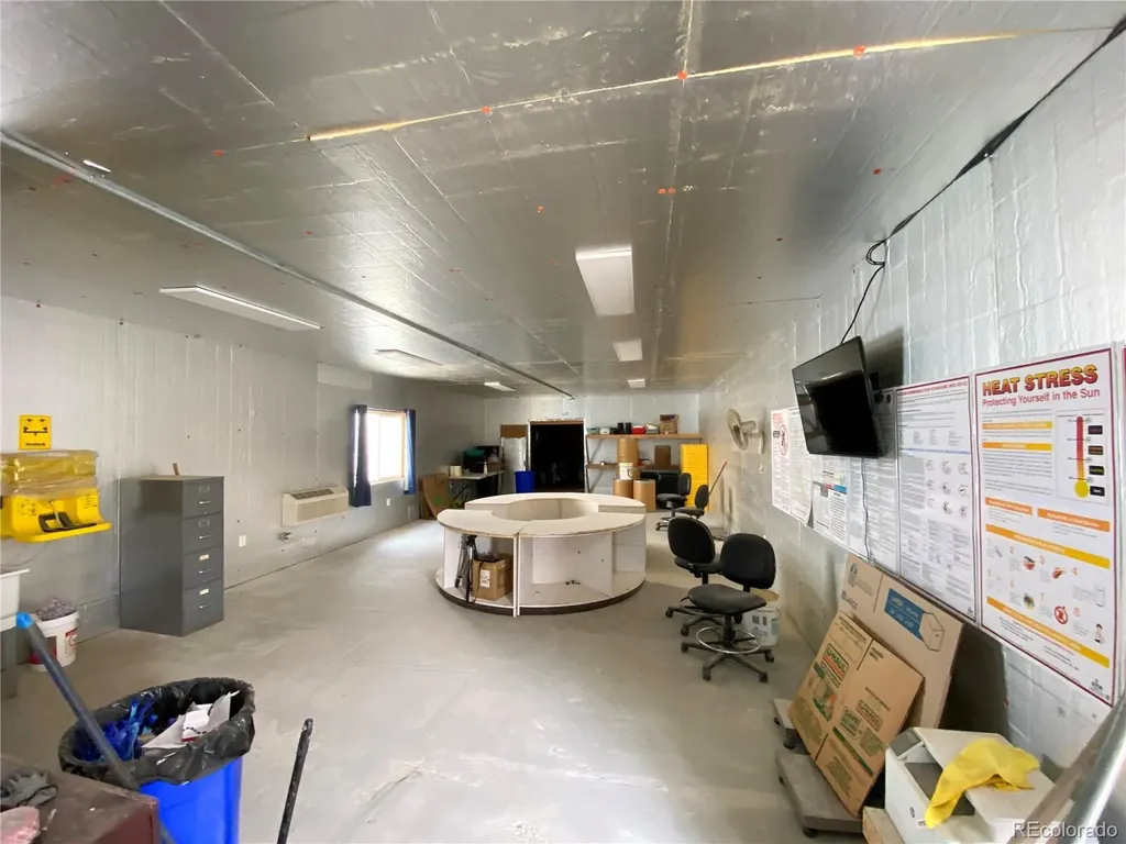 6748 N Highway 17 Center CO 81125