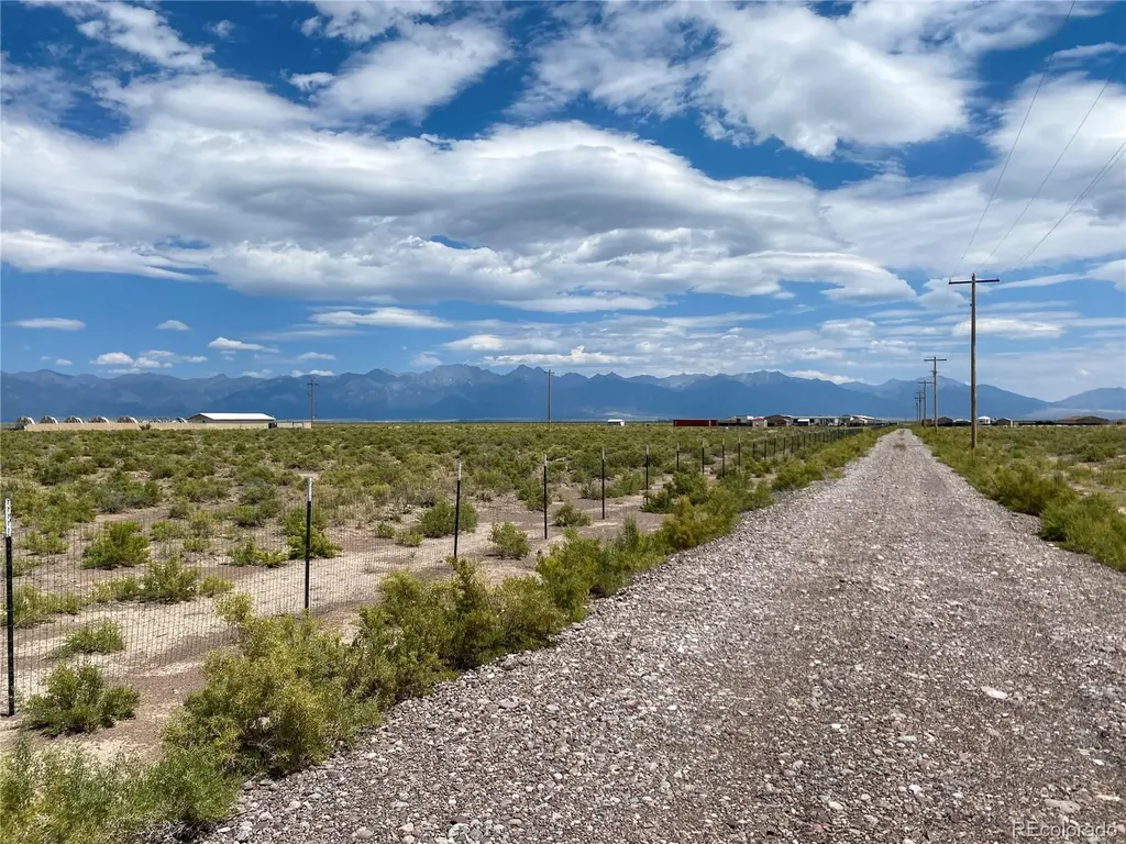 6748 N Highway 17 Center CO 81125