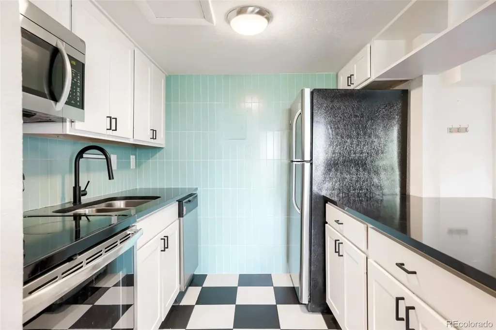 3434 S Locust Street Denver CO 80222