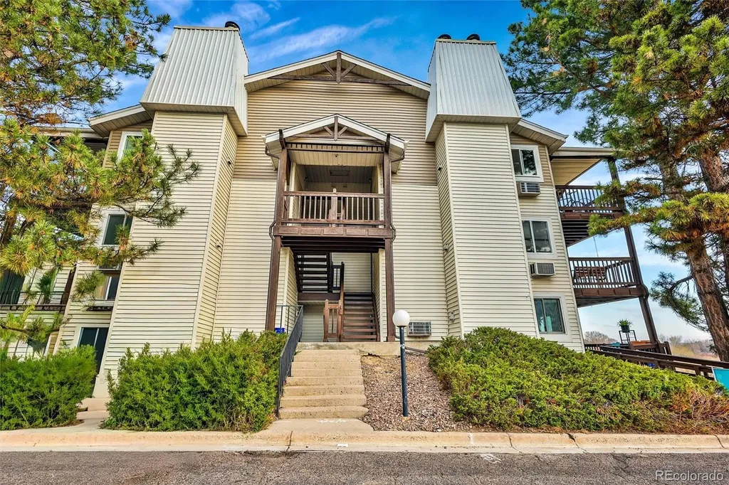 17493 E Mansfield Avenue Aurora CO 80013