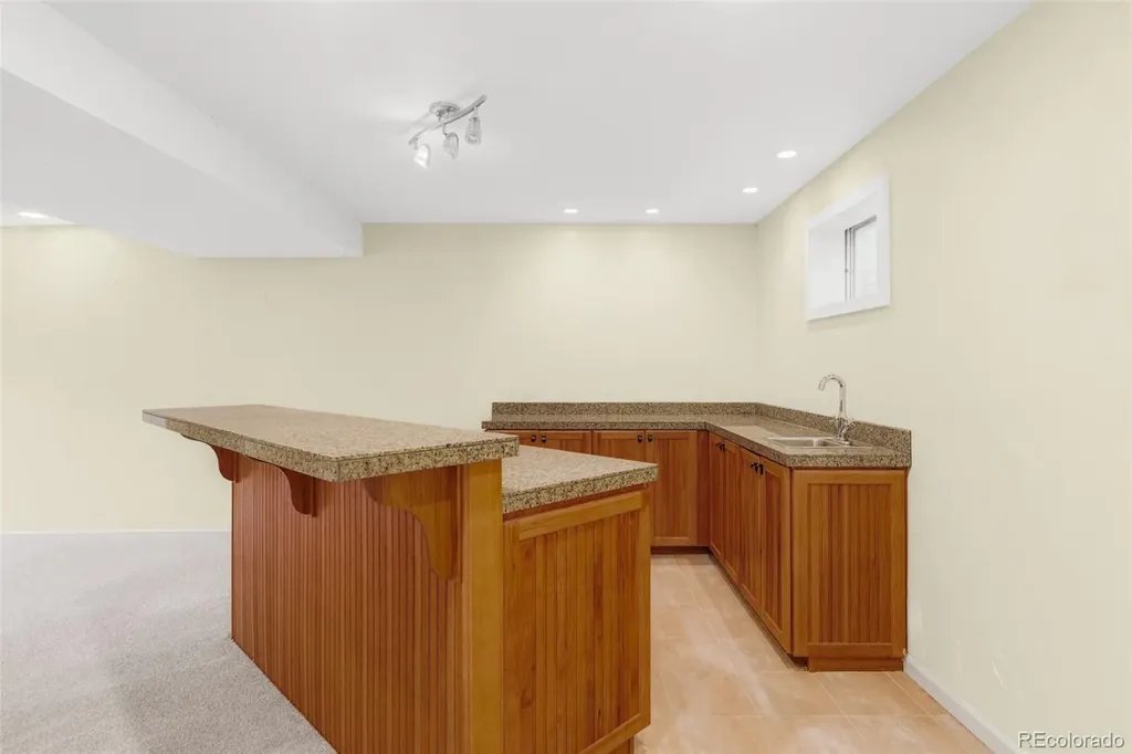4812 S Carson Street Aurora CO 80015