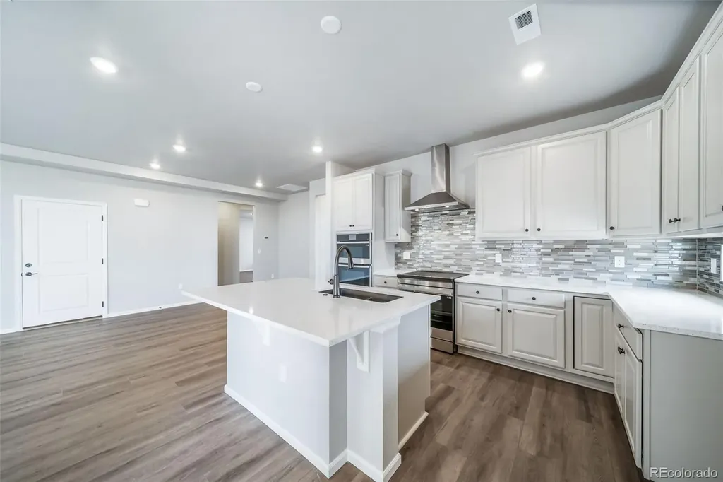 5174 N Quatar Street Aurora CO 80019