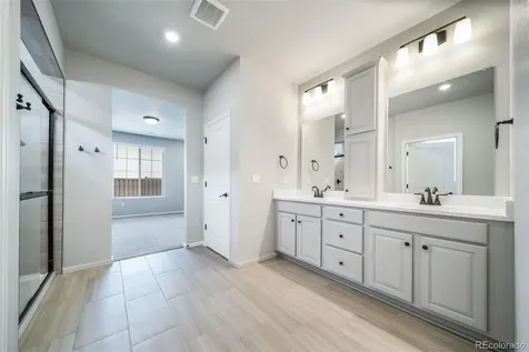 5174 N Quatar Street Aurora CO 80019