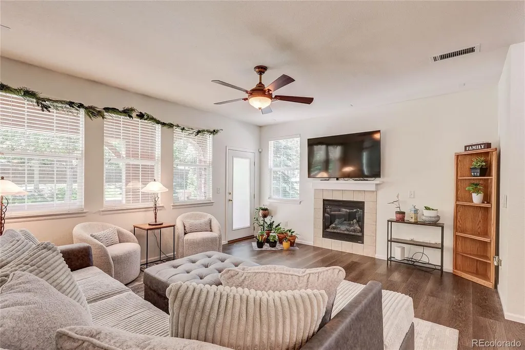 10556 Graymont Lane Highlands Ranch CO 80126