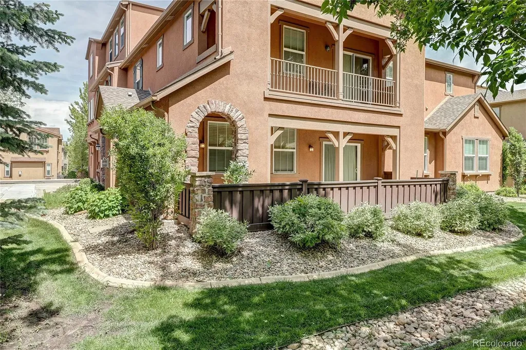 10556 Graymont Lane Highlands Ranch CO 80126