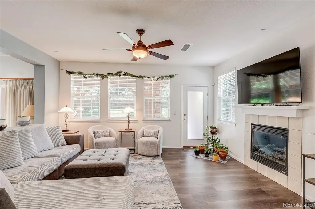 10556 Graymont Lane Highlands Ranch CO 80126