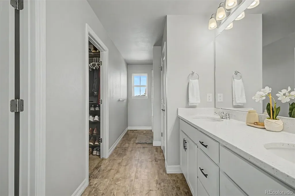7297 S Scottsburg Way Aurora CO 80016