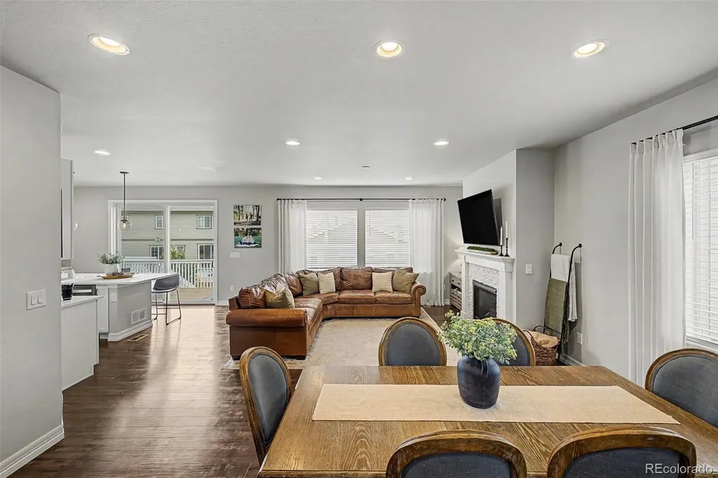 7297 S Scottsburg Way Aurora CO 80016
