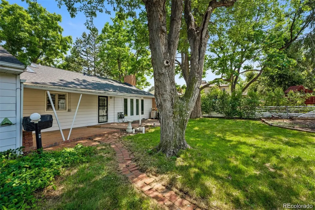 3201 S Bellaire Street Denver CO 80222