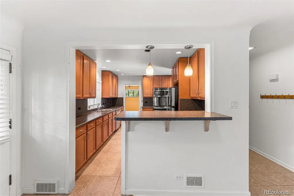 3201 S Bellaire Street Denver CO 80222