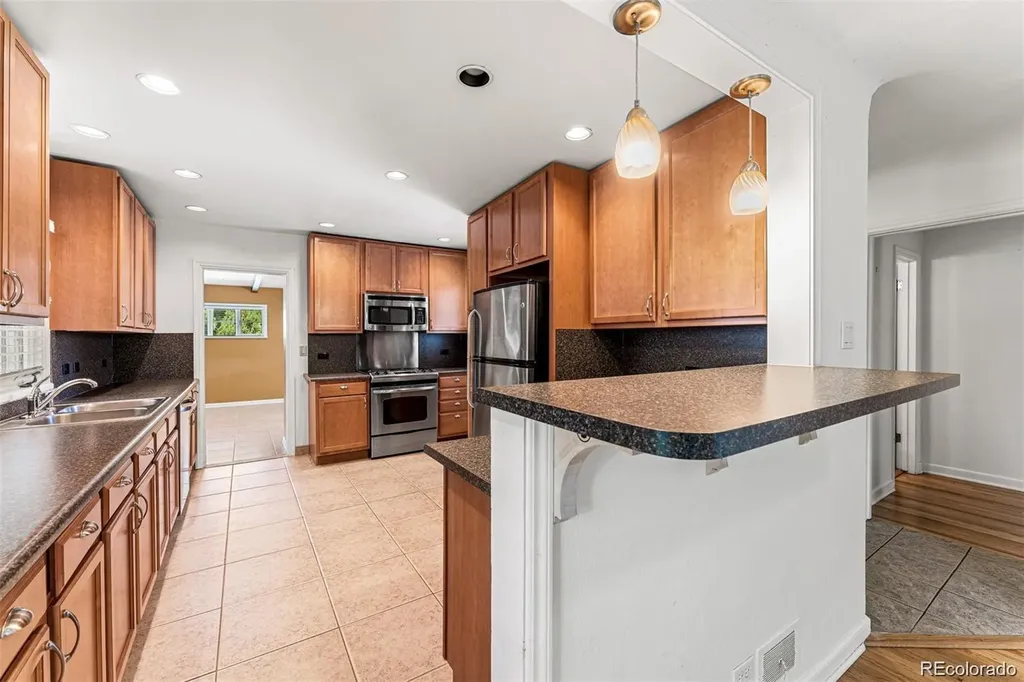 3201 S Bellaire Street Denver CO 80222