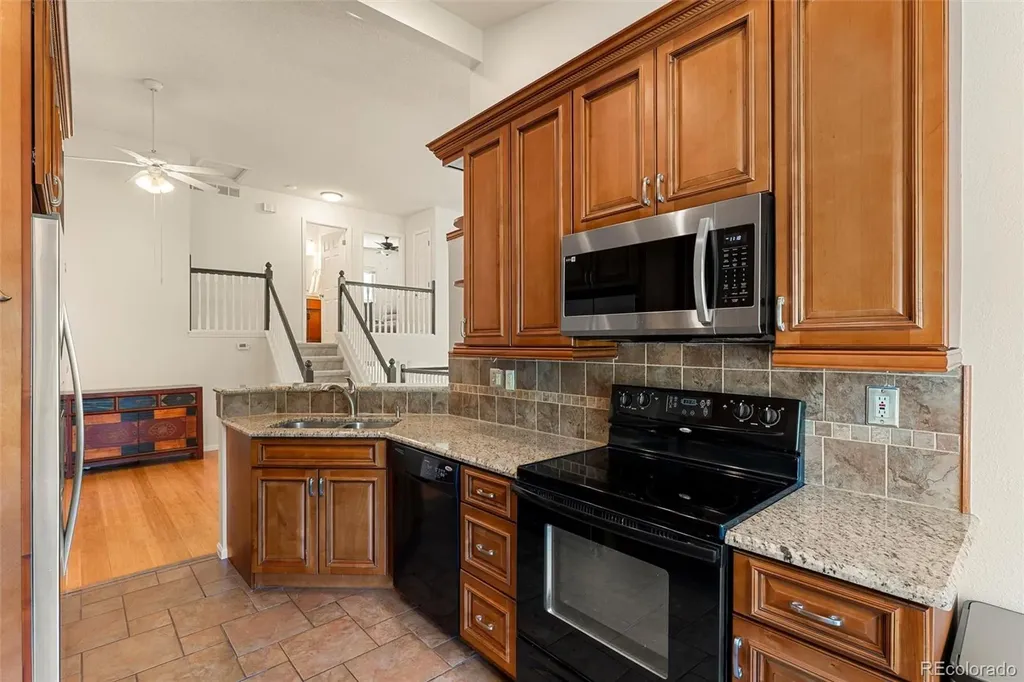 1278 N Deckers Place Castle Rock CO 80104