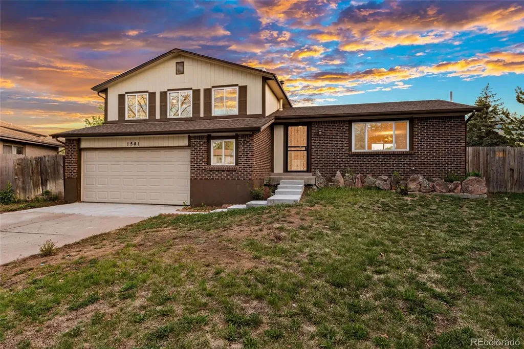 1541 S Fairplay Way Aurora CO 80012