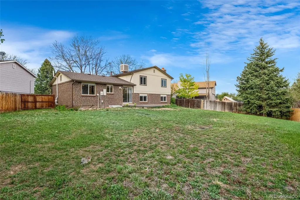 1541 S Fairplay Way Aurora CO 80012