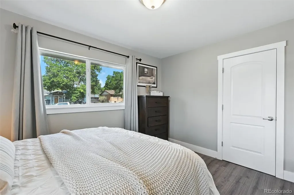 2714 S Raleigh Street Denver CO 80236