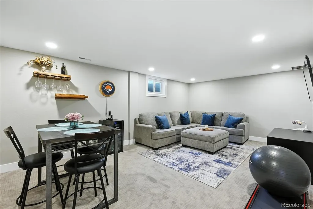 2714 S Raleigh Street Denver CO 80236