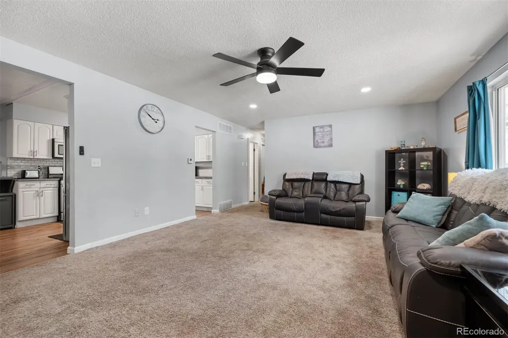 40 Normandy Circle Pueblo CO 81001