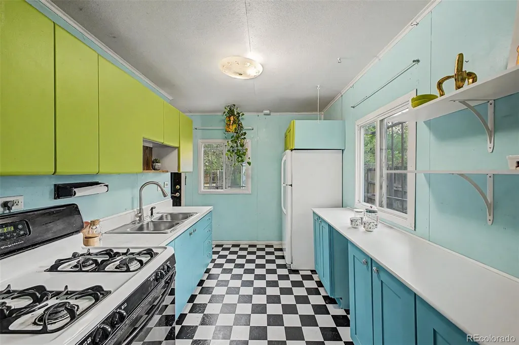 4330 Adams Street Denver CO 80216